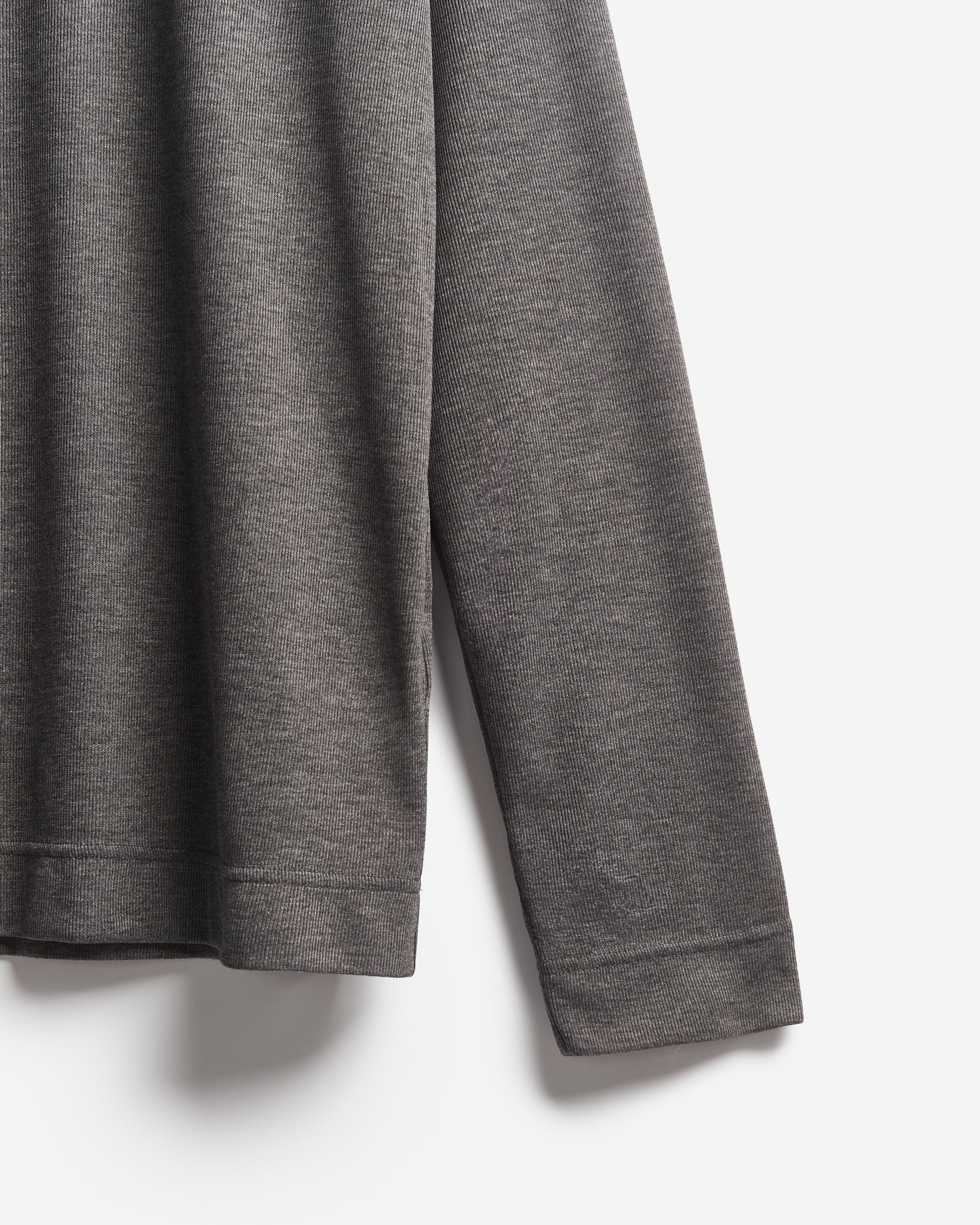 Thin jersey turtleneck