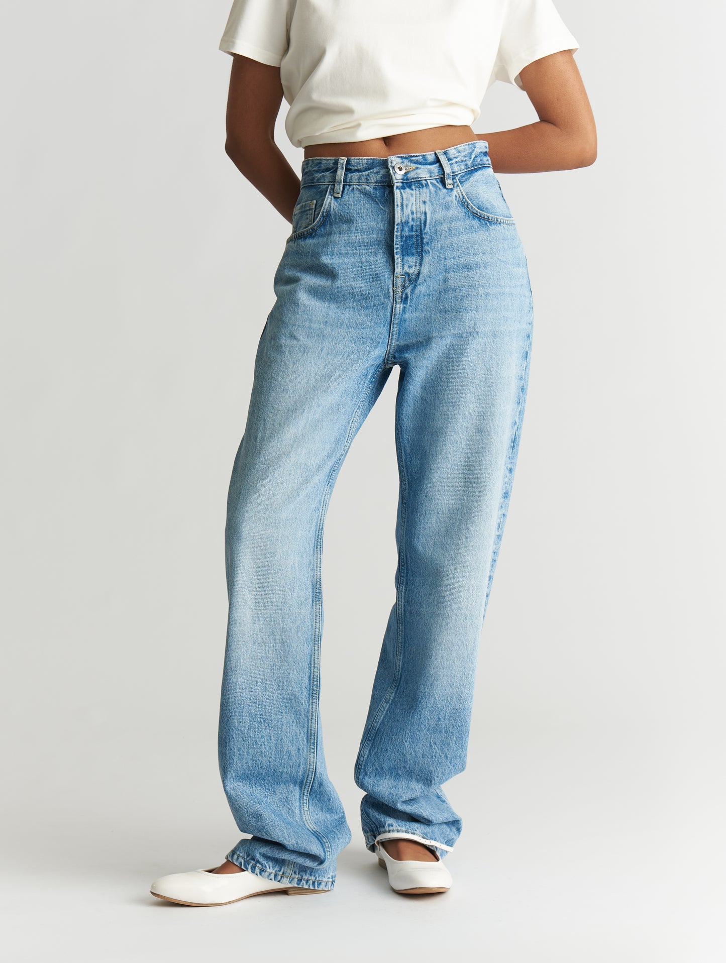 Straight-fit jeans