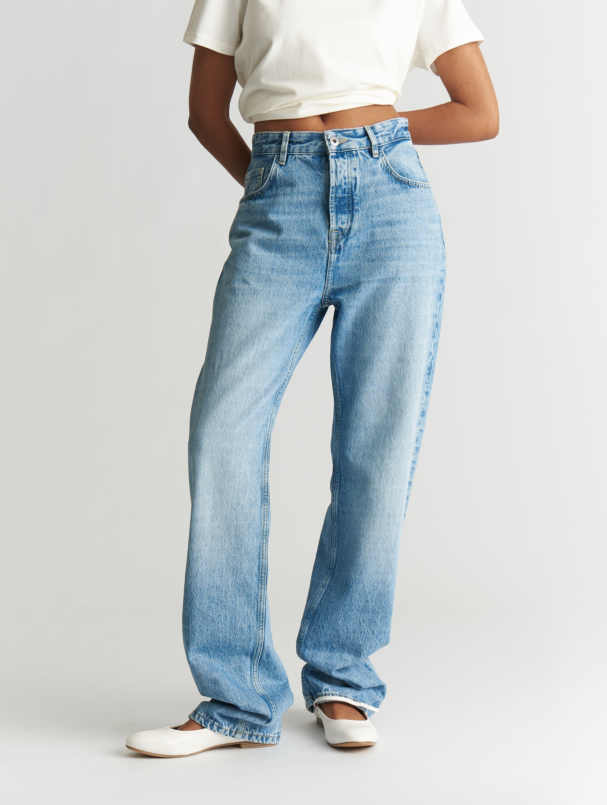 Straight-fit jeans